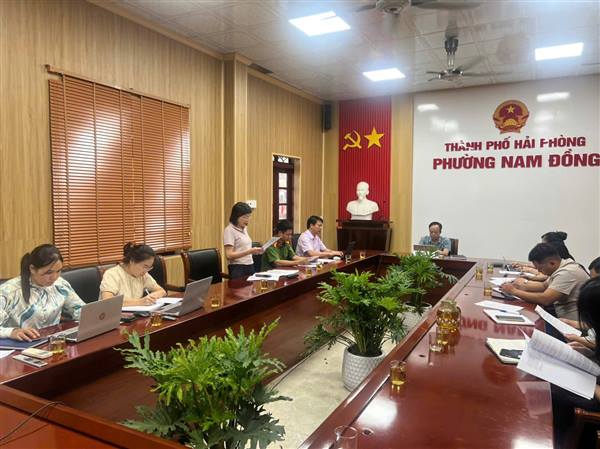 UBND PHƯỜNG NAM ĐỒNG TỔ CHỨC PHIÊN HỌP THƯỜNG KỲ THÁNG 8 