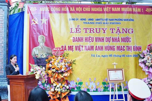 PHƯỜNG NAM ĐỒNG LONG TRỌNG TỔ CHỨC LỄ TRUY TẶNG DANH HIỆU VINH DỰ NHÀ NƯỚC “BÀ MẸ VIỆT NAM ANH HÙNG” CHO MẸ MẠC THỊ ĐÍNH