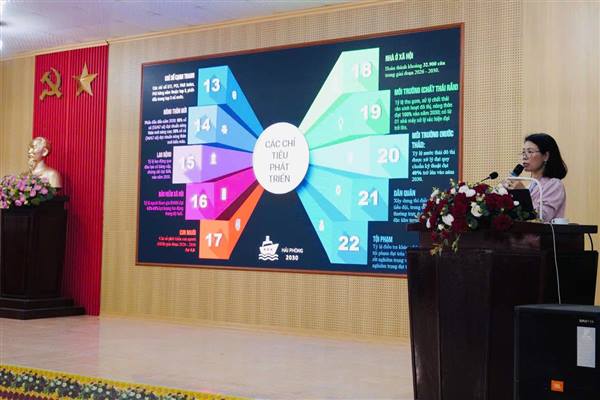 PHƯỜNG NAM ĐỒNG TỔ CHỨC HỘI NGHỊ QUÁN TRIỆT, TRIỂN KHAI THỰC HIỆN CÁC CHỈ THỊ, NGHỊ QUYẾT CỦA TRUNG ƯƠNG VÀ THÀNH PHỐ