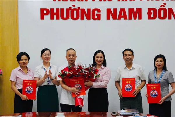 PHƯỜNG NAM ĐỒNG TỔ CHỨC HỘI NGHỊ VỀ HOẠT ĐỘNG TÍN DỤNG CHÍNH SÁCH XÃ HỘI TRÊN ĐỊA BÀN PHƯỜNG