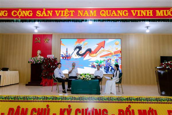PHƯỜNG NAM ĐỒNG TỔ CHỨC HỘI NGHỊ DIỄN ĐÀN KINH TẾ “MÔI TRƯỜNG VÀ NĂNG LƯỢNG MÙA HÈ Ở NAM ĐỒNG”
