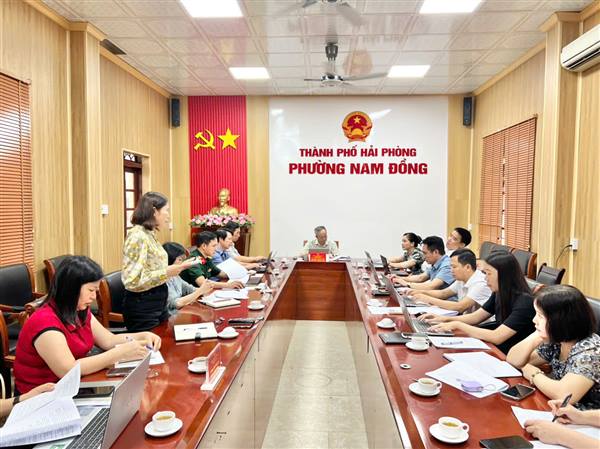 UBND PHƯỜNG NAM ĐỒNG TỔ CHỨC PHIÊN HỌP THƯỜNG KỲ THÁNG 5 (lần 1)
