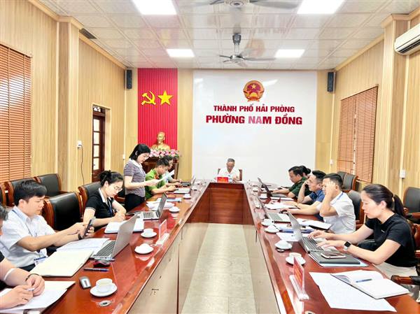 UBND PHƯỜNG NAM ĐỒNG TỔ CHỨC PHIÊN HỌP THƯỜNG KỲ THÁNG 6 (lần 2)
