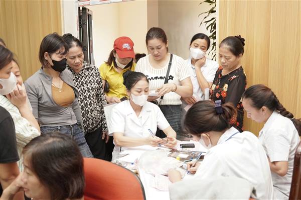 PHƯỜNG NAM ĐỒNG TỔ CHỨC HỘI NGHỊ TẬP HUẤN KIẾN THỨC VỆ SINH AN TOÀN THỰC PHẨM VÀ KHÁM SỨC KHỎE ĐỊNH KỲ CHO NGƯỜI SẢN XUẤT, CHẾ BIẾN, KINH DOANH THỰC PHẨM NĂM 2026