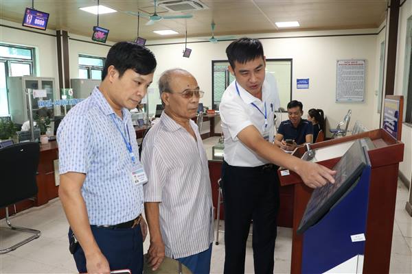 Nam Sách triển khai phương án hỗ trợ người yếu thế trong giải quyết thủ tục hành chính