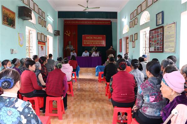 Đại biểu HĐND xã Nam Sách tiếp xúc cử tri trước kỳ họp thứ 5