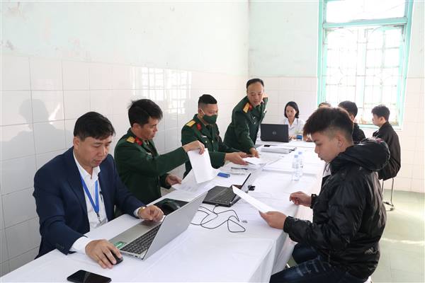 Xã Nam Sách: 83 thanh niên đủ sức khỏe sau khám tuyển NVQS – Nhiều gương mặt tiêu biểu tình nguyện lên đường bảo vệ Tổ quốc