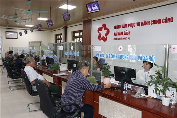 Trung tâm Phục vụ hành chính công xã Nam Sách nâng cao chất lượng phục vụ, tỷ lệ hồ sơ giải quyết trước hạn đạt trên 99,9%