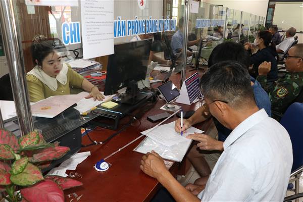 Nam Sách đẩy mạnh cải cách hành chính, siết chặt quản lý đất đai – môi trường và giữ vững an ninh trật tự trong tháng 11