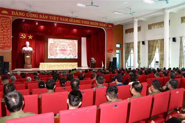 Công an xã Nam Sách tổ chức Diễn đàn “Công an xã lắng nghe ý kiến Nhân dân” năm 2025