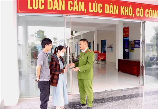 Công an xã Nam Sách kịp thời ngăn chặn một vụ lừa đảo vay tiền qua mạng