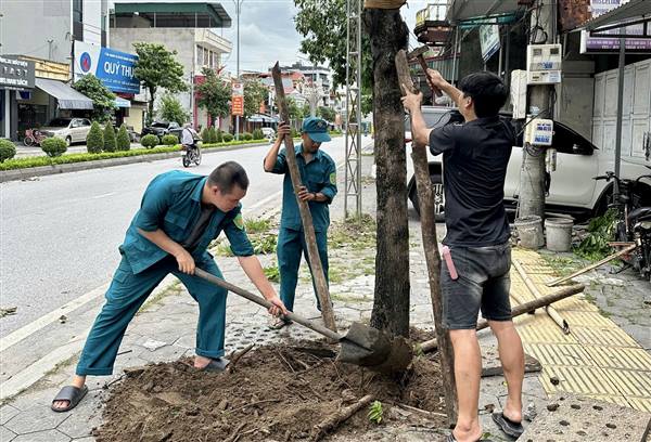 Khẩn trương thực hiện các biện pháp ứng phó với tình trạng ngập lụt trong mùa mưa bão năm 2025 tại địa bàn xã