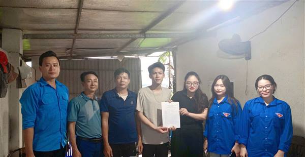 Thêm 3 thanh niên xã Nam Sách viết đơn tình nguyện nhập ngũ năm 2026
