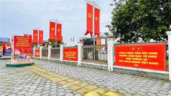 Nam Sách rực rỡ chào mừng Đại hội Đảng bộ thành phố Hải Phòng lần thứ I 