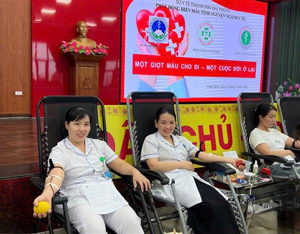 Trung tâm Y tế Nam Sách tổ chức thành công Ngày hội hiến máu tình nguyện