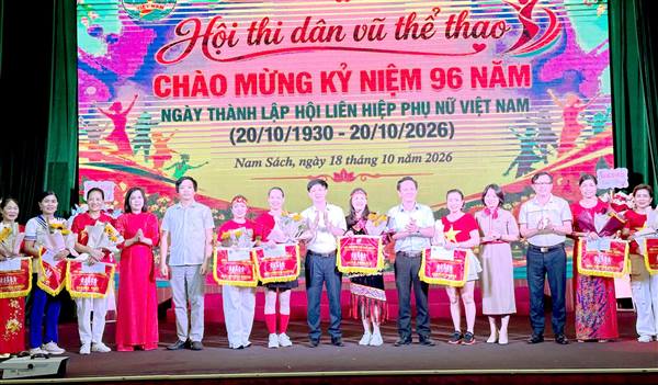 Nam Sách sôi nổi Hội thi dân vũ thể thao chào mừng Ngày Phụ nữ Việt Nam 20/10