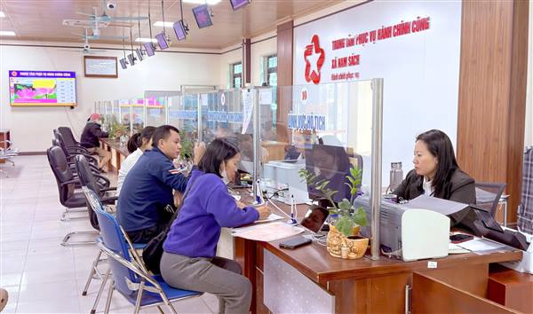 Nam Sách: Tiếp nhận hơn 1.200 hồ sơ thủ tục hành chính trong tháng 3/2026