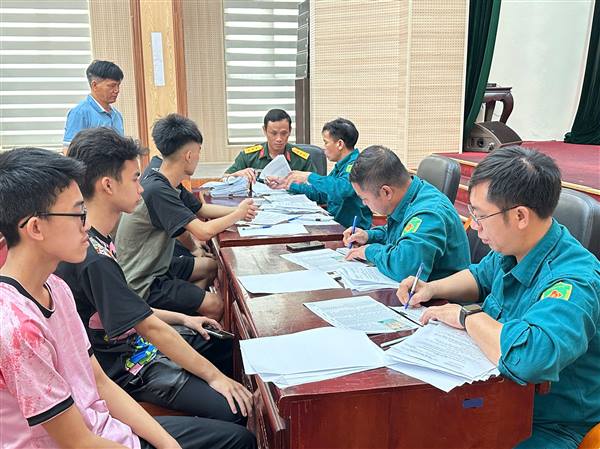 247 thanh niên tham gia đăng ký nghĩa vụ quân sự lần đầu năm 2026
