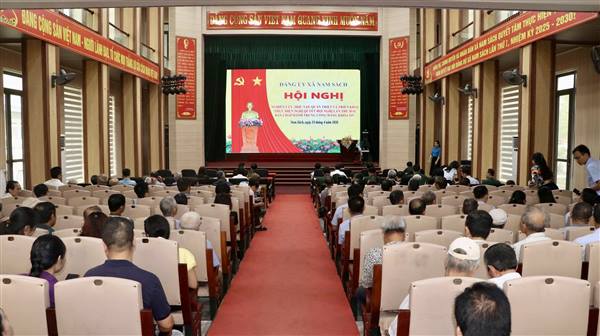 Xã Nam Sách tham dự hội nghị toàn quốc nghiên cứu, học tập, quán triệt và triển khai thực hiện Nghị quyết Hội nghị lần thứ hai Ban Chấp hành Trung ương Đảng khoá XIV