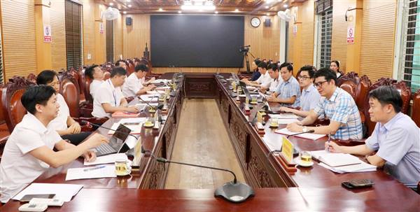 Nam Sách làm việc với đoàn khảo sát về công tác cán bộ cấp cơ sở