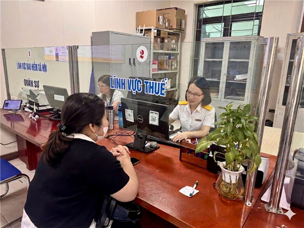 Cơ quan Thuế cơ sở 14 TP Hải Phòng thực hiện tiếp nhận thủ tục hành chính tại Trung tâm Phục vụ hành chính công xã Nam Sách