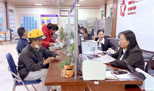 Đẩy nhanh cắt giảm, đơn giản hóa thủ tục hành chính, điều kiện kinh doanh
