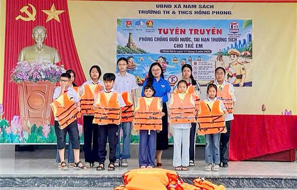 TUYÊN TRUYỀN PHÒNG TRÁNH ĐUỐI NƯỚC, TAI NẠN THƯƠNG TÍCH CHO TRẺ EM