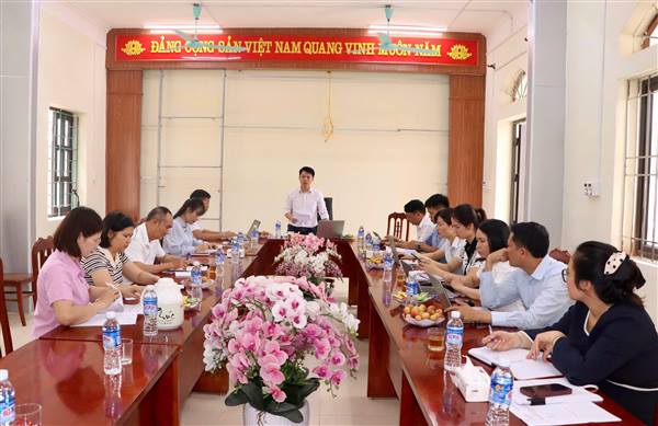 Đoàn giám sát HĐND xã Nam Sách làm việc tại 3 trường học trên địa bàn