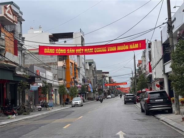 Nam Sách tăng cường xử lý vi phạm dừng, đỗ xe ô tô không đúng quy định từ ngày 15/6