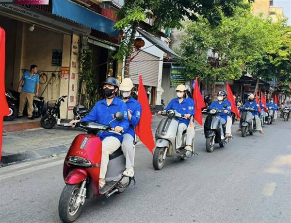 Tuổi trẻ Nam Sách ra quân tuyên truyền bảo đảm trật tự công cộng, trật tự đường hè và an toàn giao thông