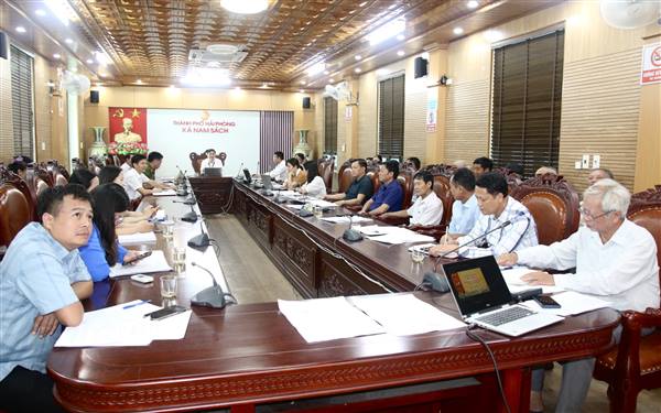 Triển khai công tác tổ chức lấy ý kiến nhân dân về việc sắp xếp, tổ chức lại thôn trên địa bàn xã