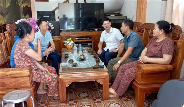 📢 NAM SÁCH ĐỒNG LOẠT RA QUÂN LẤY Ý KIẾN CỬ TRI VỀ PHƯƠNG ÁN SẮP XẾP, TỔ CHỨC LẠI THÔN