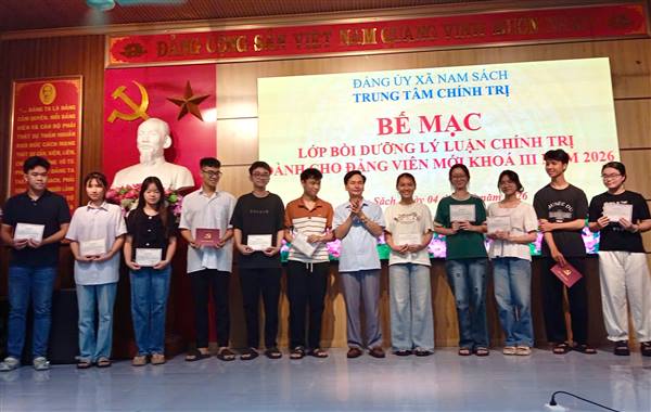 100 đảng viên mới hoàn thành lớp bồi dưỡng lý luận chính trị khóa III năm 2026