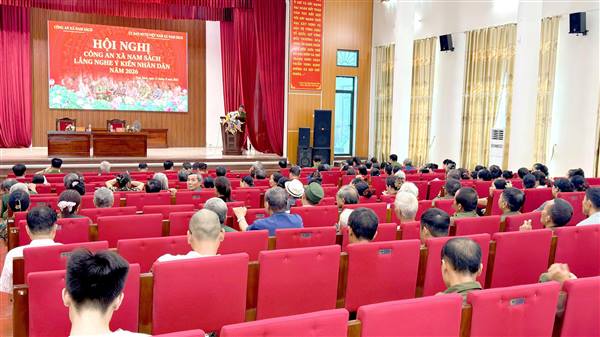 Công an xã Nam Sách lắng nghe ý kiến Nhân dân