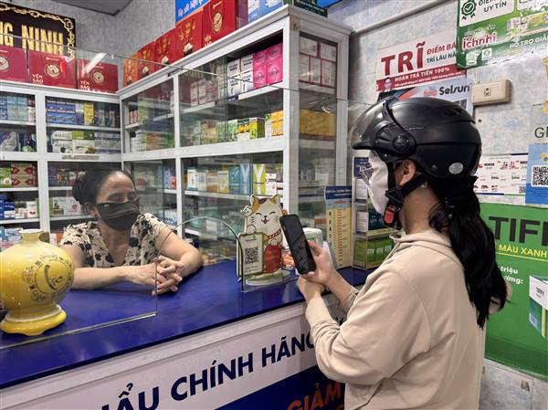 Chung tay hưởng ứng thanh toán không dùng tiền mặt