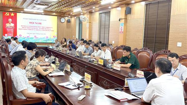 UBND xã đánh giá kết quả phát triển kinh tế - xã hội tháng 8, triển khai nhiệm vụ tháng 9