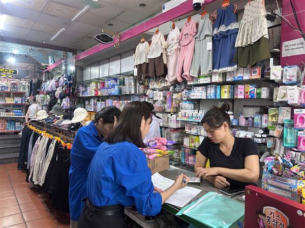 Nam Sách triển khai ký cam kết xây dựng mô hình “Tuyến đường thanh toán không dùng tiền mặt”