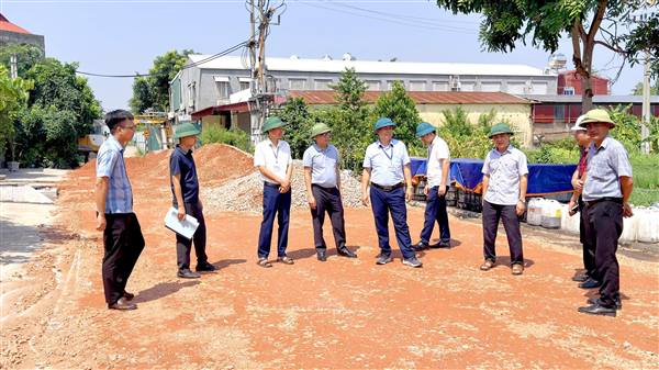 Chủ tịch UBND xã kiểm tra tiến độ thực hiện các dự án, công trình năm 2026