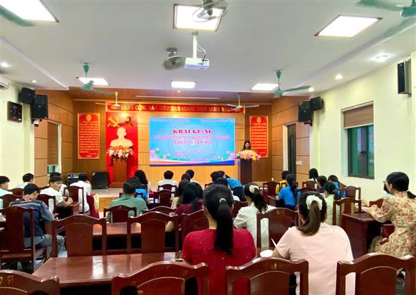 Bồi dưỡng nhận thức về Đảng cho quần chúng ưu tú trong các doanh nghiệp
