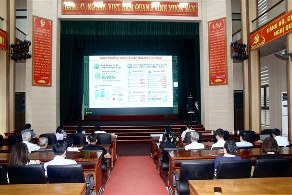 Nam Sách tham dự trực tuyến hội nghị báo cáo viên Trung ương tháng 9/2026