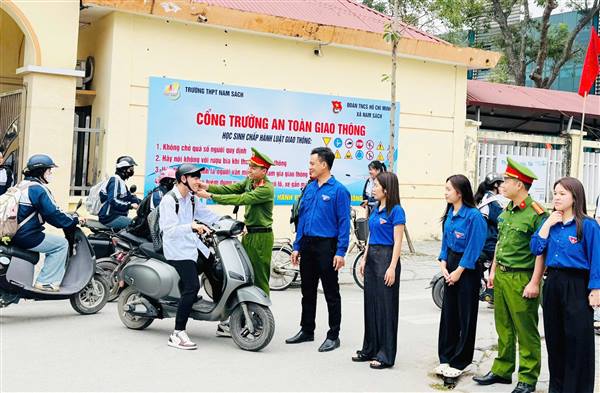 Tăng cường bảo đảm an ninh, trật tự, an toàn giao thông khu vực trường học
