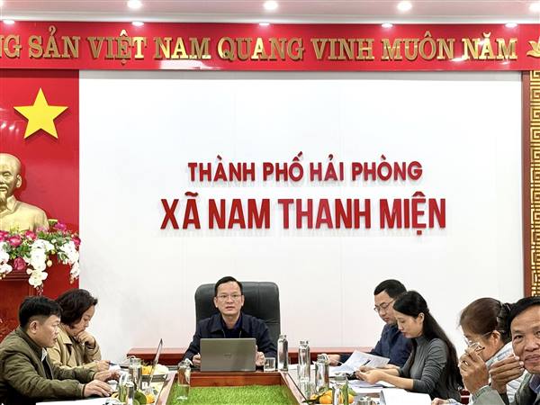 UBND XÃ NAM THANH MIỆN TỔ CHỨC HỘI NGHỊ XÉT DUYỆT HỘ NGHÈO, HỘ CẬN NGHÈO NĂM 2025.
