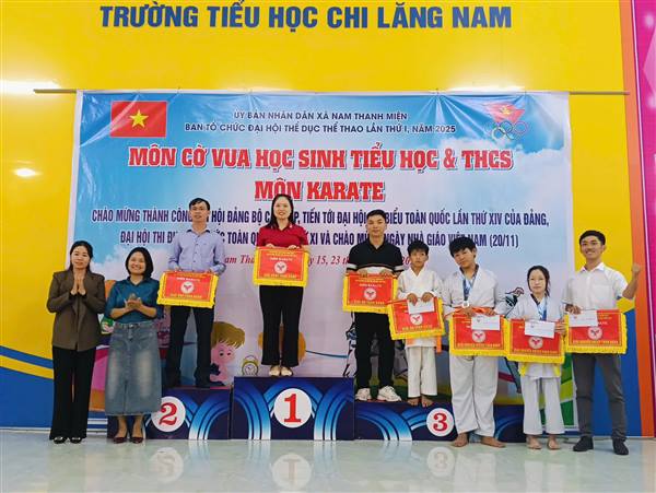 GẦN 100 VẬN ĐỘNG VIÊN THAM GIA GIẢI KARATE XÃ NAM THANH MIỆN NĂM 2025.