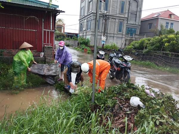 NAM THANH MIỆN CHỦ ĐỘNG PHÒNG NGỪA, ỨNG PHÓ VỚI BÃO SỐ 4 VÀ MƯA, LŨ