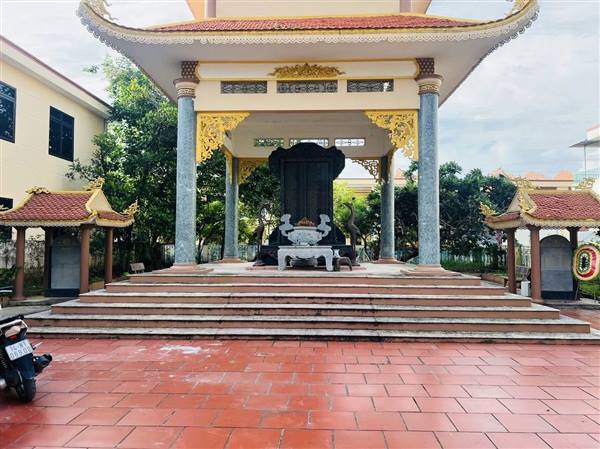 Sáng 06/7, Phường Nam Triệu ra quân tổng dọn vệ sinh các Đài liệt sỹ trên địa bàn phường, hướng tới kỷ niệm 78 năm Ngày thương binh liệt sỹ (27/7/1947-27/7/2025)