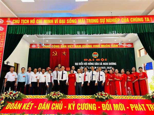 SÁNG NGÀY 20/10/2025,TẠI HỘI TRƯỜNG ỦY BAN NHÂN DÂN XÃ NGHI DƯƠNG, HỘI NÔNG DÂN XÃ LONG TRỌNG TỔ CHỨC ĐẠI HỘI ĐẠI BIỂU HỘI NÔNG DÂN XÃ LẦN THỨ NHẤT, NHIỆM KỲ 2025–2030