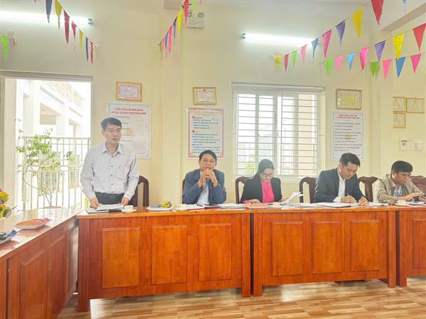 HĐND XÃ TRIỂN KHAI GIÁM SÁT CÔNG TÁC TÀI CHÍNH TẠI CÁC TRƯỜNG HỌC

