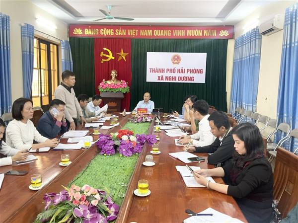 UBND XÃ NGHI DƯƠNG TỔ CHỨC HỘI HỌP ĐÁNH GIÁ TÌNH HÌNH KINH TẾ - XÃ HỘI THÁNG 10 VÀ 10 THÁNG; NHIỆM VỤ, GIẢI PHÁP 2 THÁNG CUỐI NĂM 2025; NGHE BÁO CÁO DỰ TOÁN THU – CHI NGÂN SÁCH NĂM 2026.