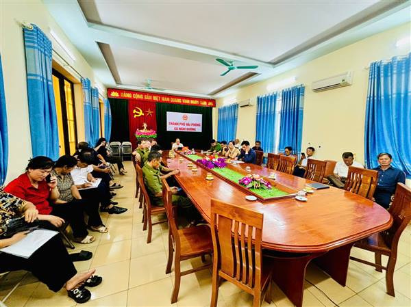Xã Nghi Dương tham dự Hội nghị trực tuyến của UBND Thành Phố tại điểm cầu trực tuyến của xã triển khai Chương trình mục tiêu quốc gia về quốc phòng, chống mua bán người đến năm 2030.