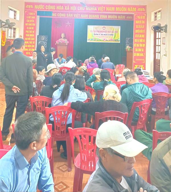 Sáng ngày 18/11, UBND xã Nghi Dương phối hợp với Ban Quản lý dự án khu vực Kiến Thụy tổ chức chi trả tiền đền bù giải phóng mặt bằng đợt 1 cho 44 hộ dân thuộc Dự án khu Công nghiệp Tân Trào (giai đoạn 1)